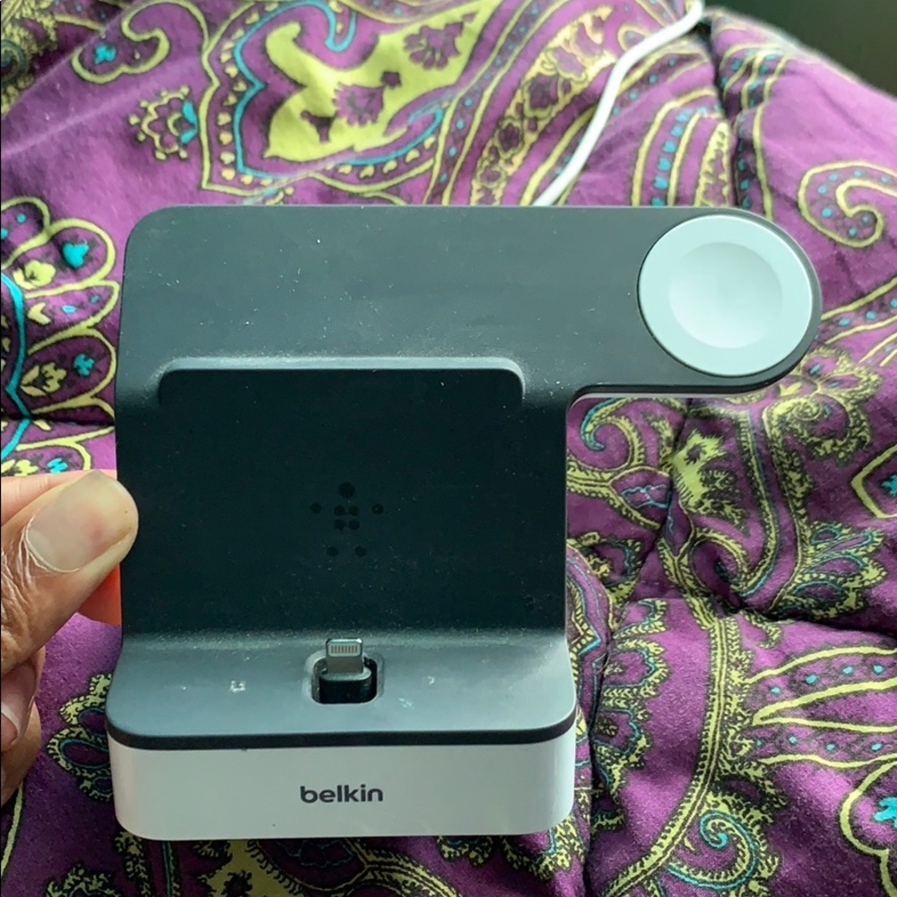 Charging deck for iPhone & Apple Watch
